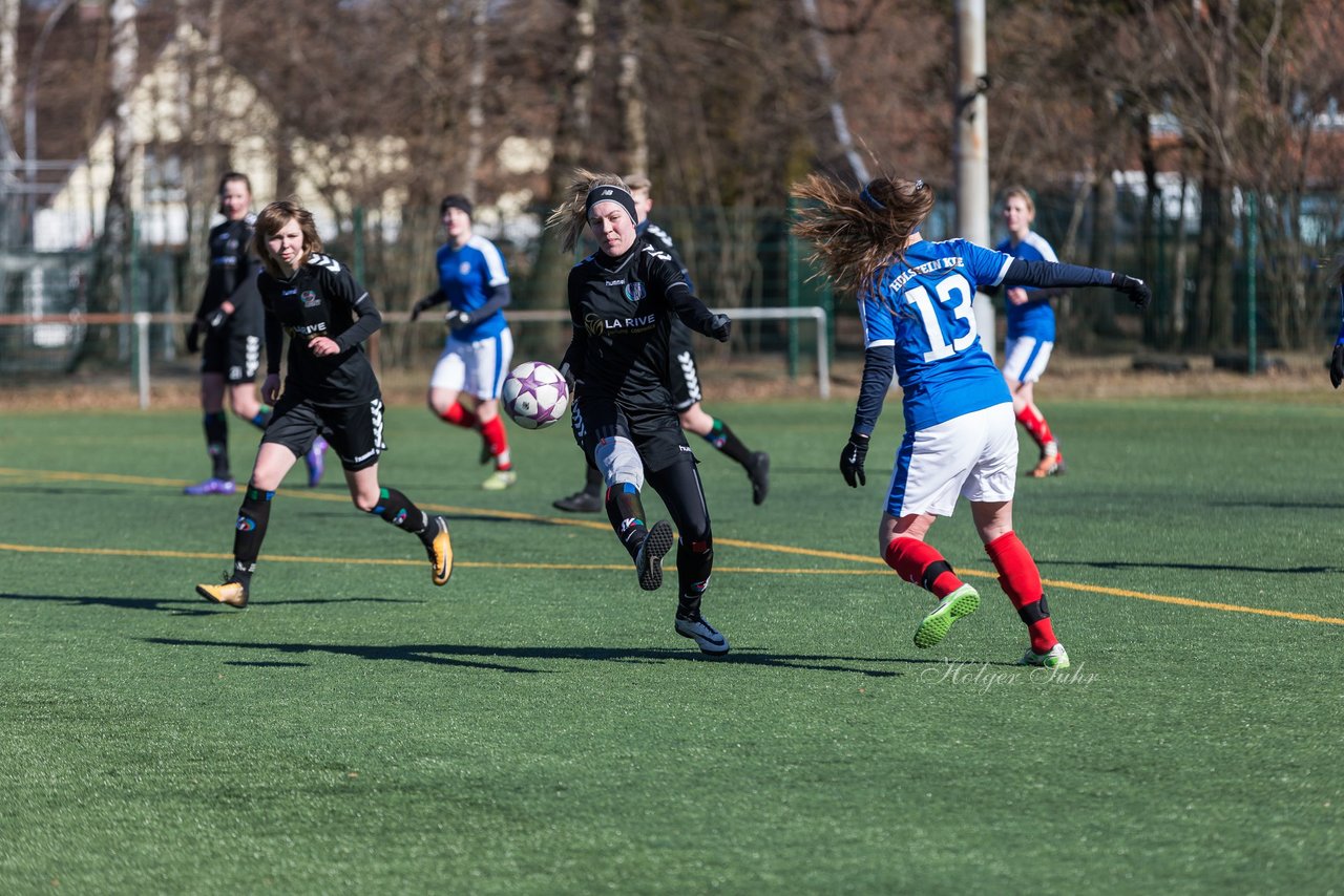 Bild 233 - B-Juniorinnen Halbfinale SVHU - Holstein Kiel : Ergebnis: 3:0